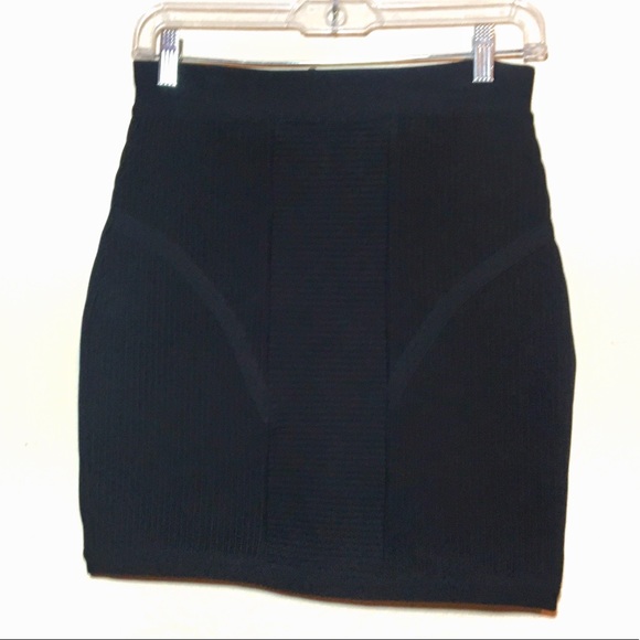 Black Bandage Zip Up Mini Skirt - Picture 2 of 8